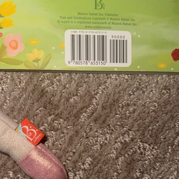 Cali cat plush with book - Picture 7 of 7